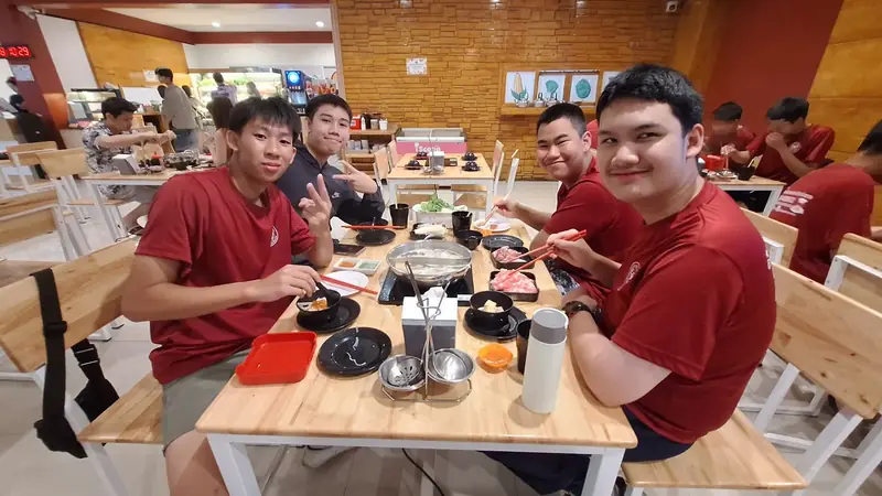 กิจกรรมสังสรรค์นักเรียน